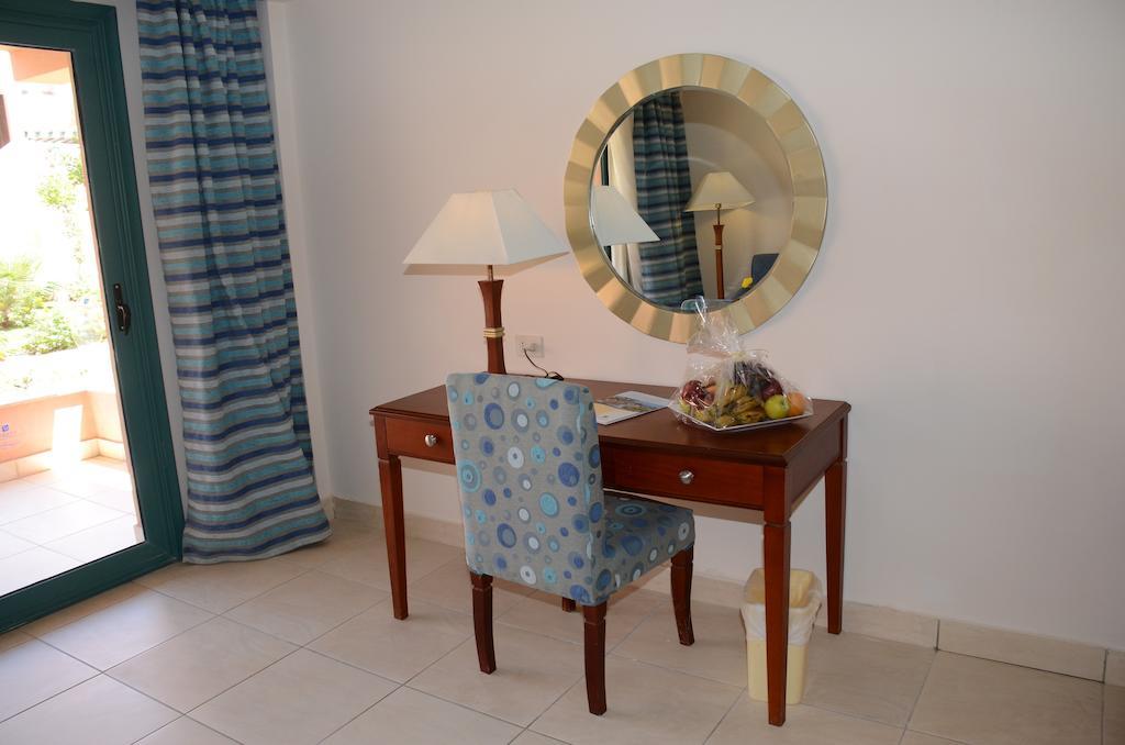 Rehana Sharm Resort - Aquapark & Spa - Couples And Family Only -Premium Ultra All-Inclusive 24H Room photo