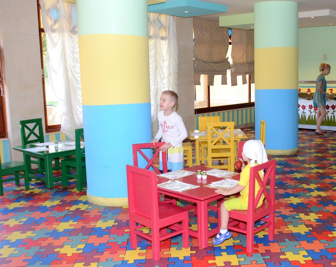 Rehana Sharm Resort - Aquapark & Spa - Couples And Family Only -Premium Ultra All-Inclusive 24H Exterior photo